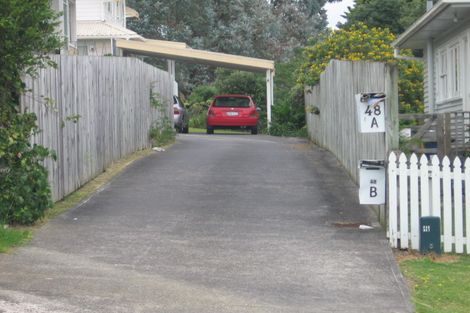 Photo of property in 2/48 Seaview Road, Glenfield, Auckland, 0629