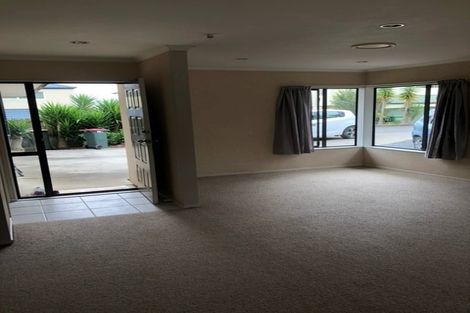 Photo of property in 9 Ksenia Drive, Flat Bush, Auckland, 2019