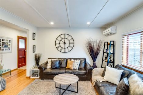 Photo of property in 4 Kuku Street, Te Awanga, 4102