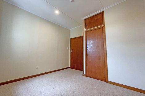 Photo of property in 28 Pahiatua Street, Hokowhitu, Palmerston North, 4410