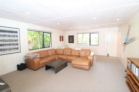 Photo of property in 112 Winslow Place, Matarangi, Whitianga, 3592