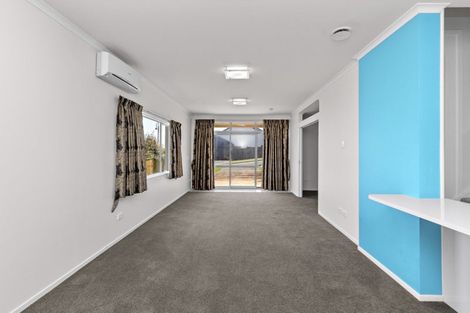 Photo of property in 3 Tironui Terrace, Western Heights, Hamilton, 3200
