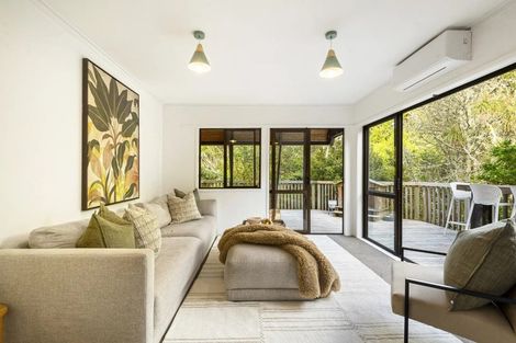 Photo of property in 1/5 Glenbush Place, Birkenhead, Auckland, 0626