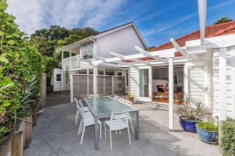 Photo of property in 45 Delhi Crescent, Khandallah, Wellington, 6035