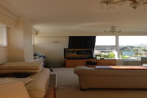 Photo of property in 95 Ocean View Road, Hillcrest, Auckland, 0627