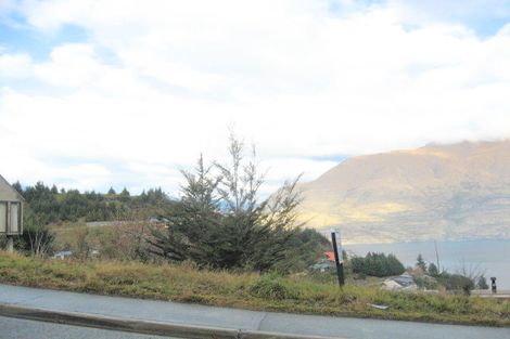 Photo of property in 22 Dart Place, Fernhill, Queenstown, 9300