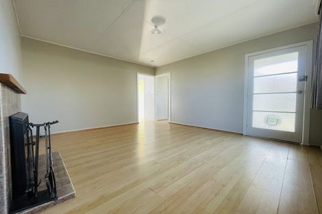 Photo of property in 51 Woodglen Road, Glen Eden, Auckland, 0602