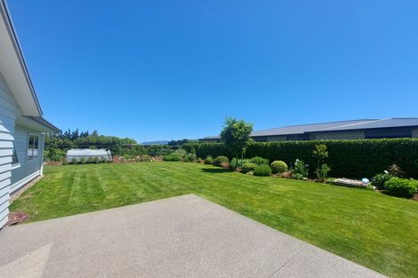 Photo of property in 2 Mckerrow Place, Featherston, 5710