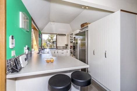 Photo of property in 2/27 Dovedale Avenue, Ilam, Christchurch, 8041