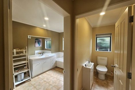 Photo of property in 30 Kahira Crescent, Papamoa Beach, Papamoa, 3118