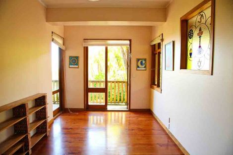 Photo of property in 122 Lone Kauri Road, Karekare, New Lynn, 0772