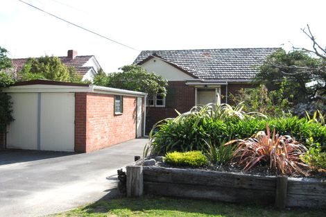 Photo of property in 25 Bell Road, Waiwhetu, Lower Hutt, 5010