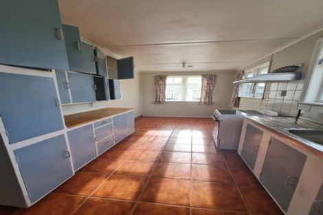 Photo of property in 35 Hukatai Street, Elsdon, Porirua, 5022