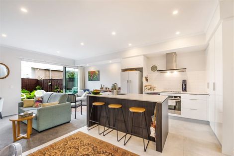 Photo of property in 32 Owen Chapman Drive, Red Beach, 0932