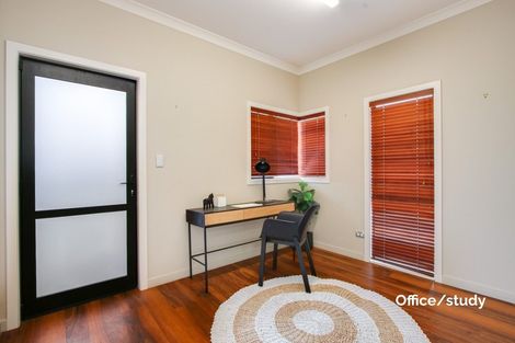 Photo of property in 133 Kent Terrace, Taradale, Napier, 4112