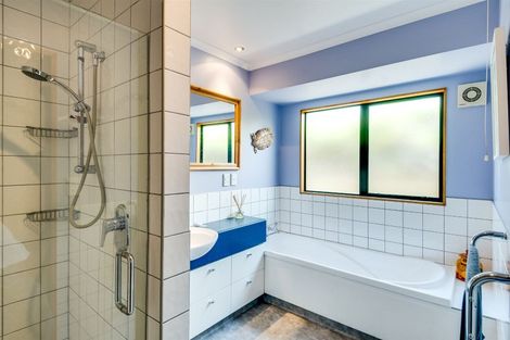 Photo of property in 44 Reynolds Road, Havelock North, 4130