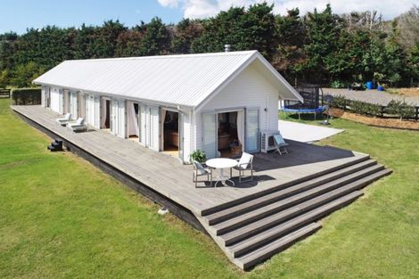 Photo of property in 94 Gellert Road, Karaka, Papakura, 2580