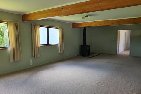 Photo of property in 144 Taupaki Road, Taupaki, Henderson, 0782