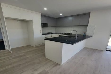 Photo of property in 60d Heybridge Street, Manurewa, Auckland, 2102