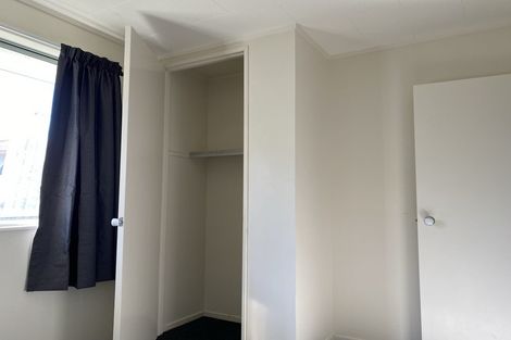 Photo of property in 10 Cloghan Close, Massey, Auckland, 0614