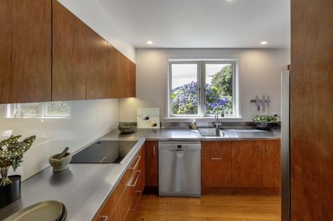 Photo of property in 9a Wayside, Miramar, Wellington, 6022