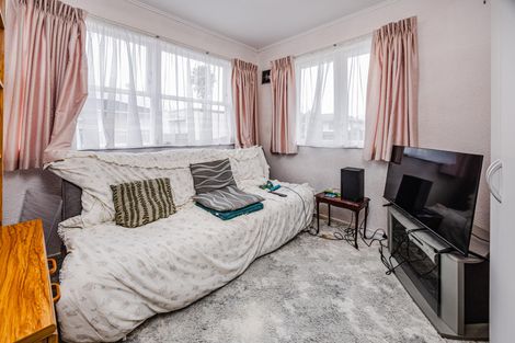 Photo of property in 44 Heybridge Street, Manurewa, Auckland, 2102