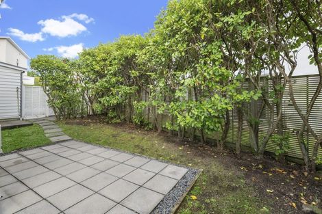 Photo of property in 5/40 Scarlet Oak Drive, Schnapper Rock, Auckland, 0632
