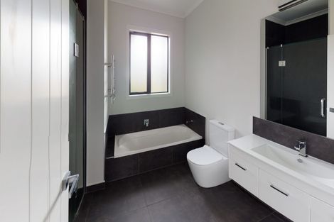 Photo of property in 4 Leicester Place, Springvale, Whanganui, 4501