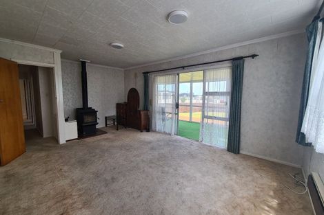 Photo of property in 12 Hickey Place, Opunake, 4616