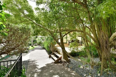 Photo of property in 45 Tindalls Bay Road, Tindalls Beach, Whangaparaoa, 0930