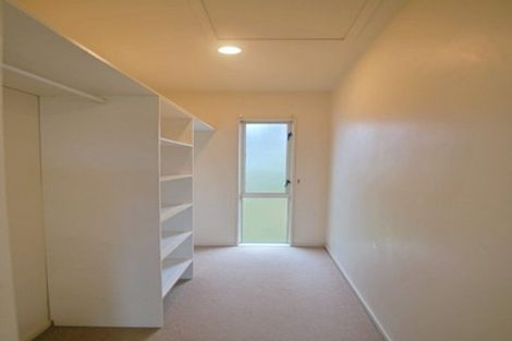 Photo of property in 2/23 Tui Glen Road, Birkenhead, Auckland, 0626