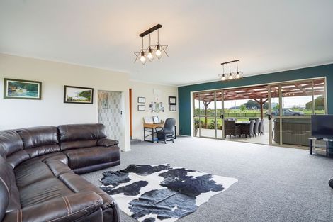 Photo of property in 381 Bay Road, West Plains, Invercargill, 9879