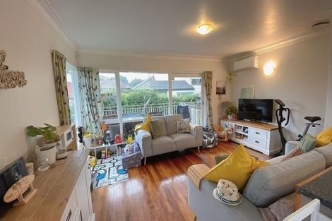 Photo of property in 3/5 Hart Road, Hauraki, Auckland, 0622
