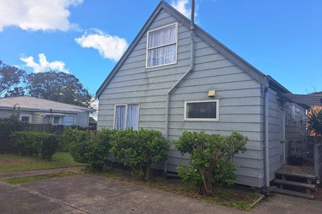 Photo of property in 2/36 Rimu Street, New Lynn, Auckland, 0600