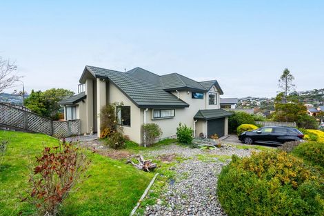 Photo of property in 16 Waverton Terrace, Churton Park, Wellington, 6037
