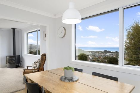 Photo of property in 21 Winston Place, Kew, Dunedin, 9012