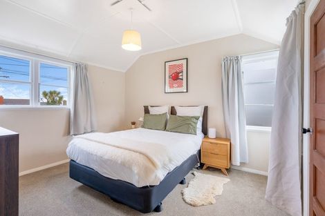 Photo of property in 37 Puketai Street, Andersons Bay, Dunedin, 9013