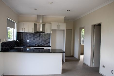 Photo of property in 108 San Marino Drive West, Henderson, Auckland, 0612