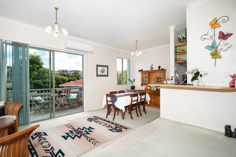 Photo of property in 25b Duncan Avenue, Te Atatu South, Auckland, 0610