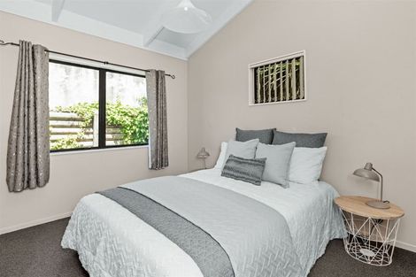 Photo of property in 84 Milton Road, Bluff Hill, Napier, 4110