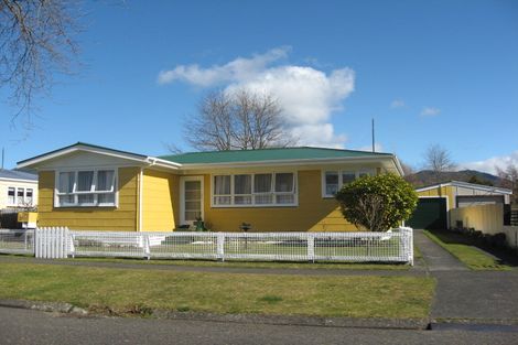 Photo of property in 43 Maria Place, Turangi, 3334