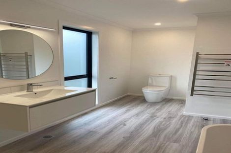 Photo of property in 17 Castletown Street, Wallaceville, Upper Hutt, 5018