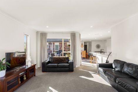 Photo of property in 26 Katerini Grove, Papamoa Beach, Papamoa, 3118