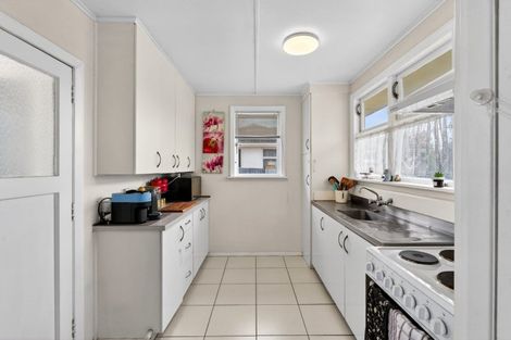 Photo of property in 5 Neal Crescent, Onekawa, Napier, 4110