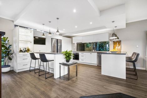 Photo of property in 12 Harrogate Place, Grandview Heights, Hamilton, 3200