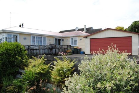 Photo of property in 24 Endeavour Street, Marfell, New Plymouth, 4310