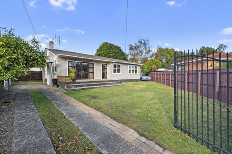 Photo of property in 18 Holloway Place, Forest Lake, Hamilton, 3200