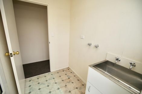 Photo of property in 8a Le Quesne Place, Fairfield, Hamilton, 3214