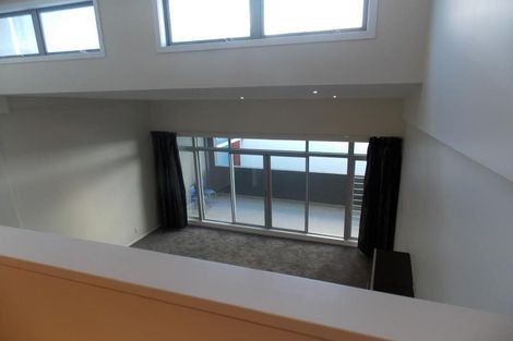 Photo of property in 35 Torrens Terrace, Mount Cook, Wellington, 6011