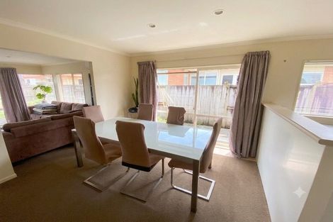 Photo of property in 1 Glanworth Place, Dannemora, Auckland, 2016